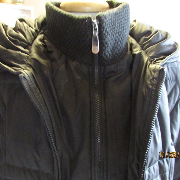 Double zippered Hooded down jacket - Picture 2 of 6